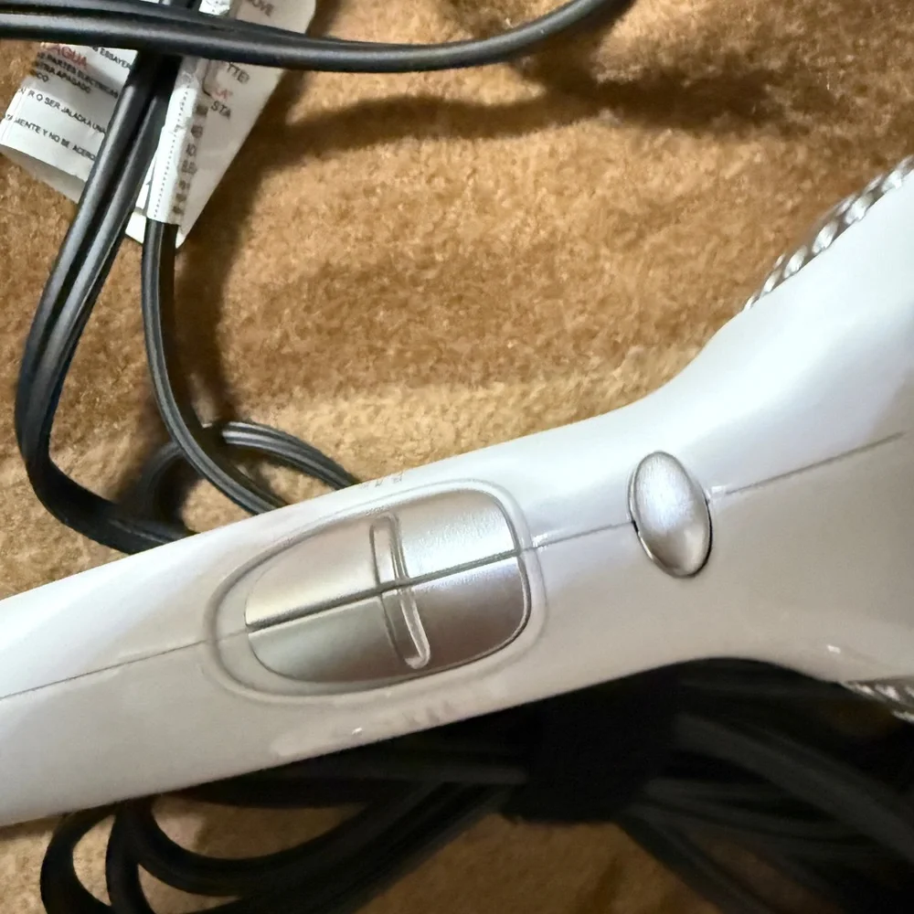 Chi pro Nano ionic technology Silver Blue Light Cleaner air Hair Dryer like new - Picture 12 of 14